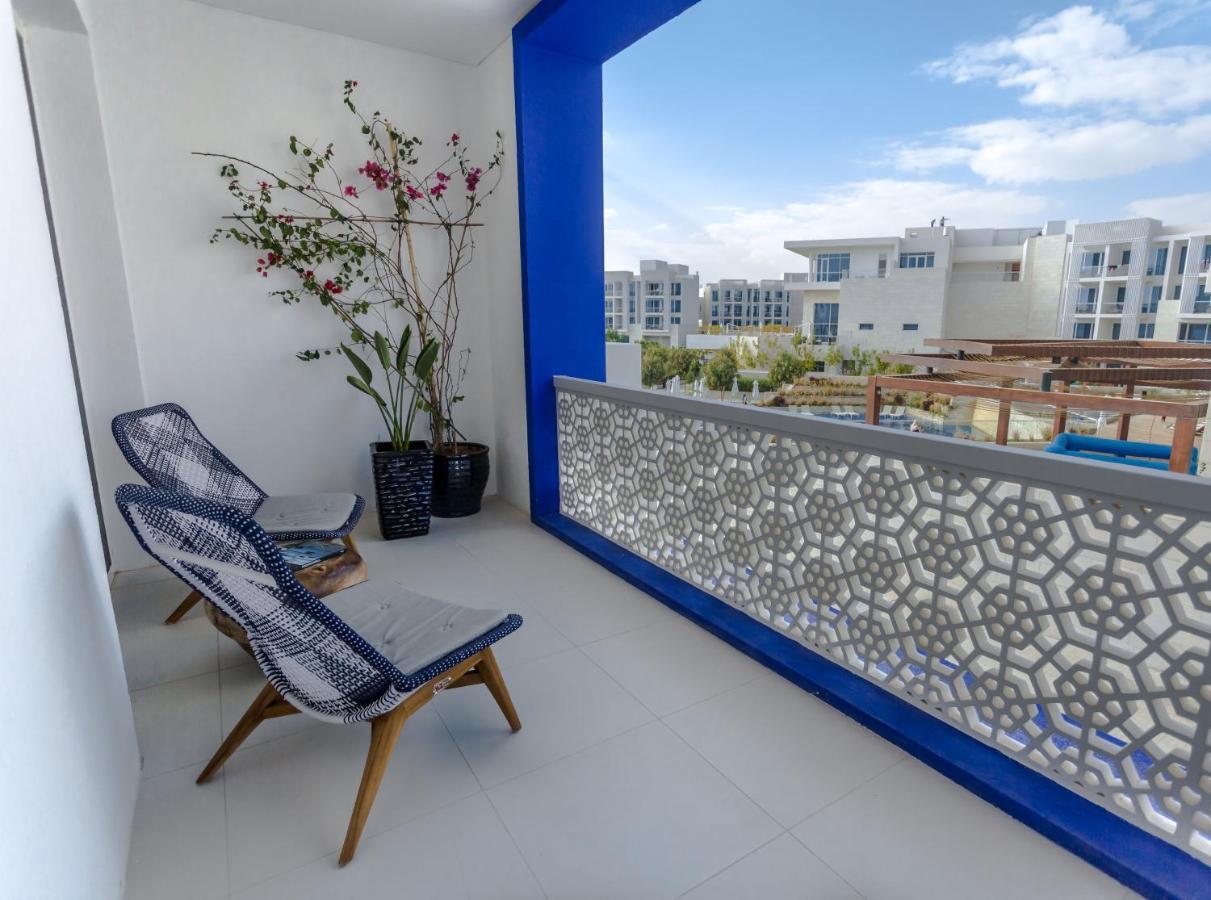 Cloud 7 Residences Ayla Akaba Exterior foto A balcony