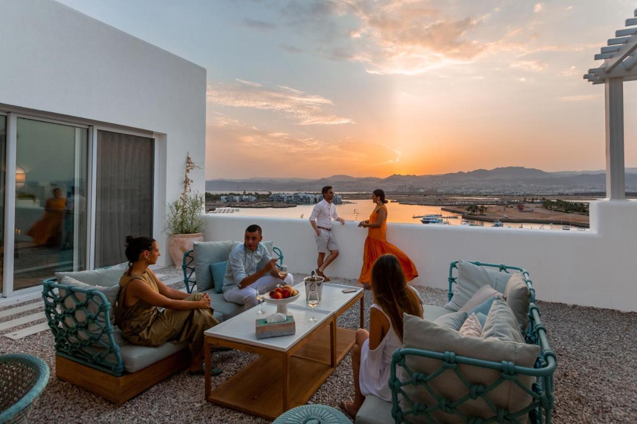 Cloud 7 Residences Ayla Akaba Exterior foto Sunset at the hotel